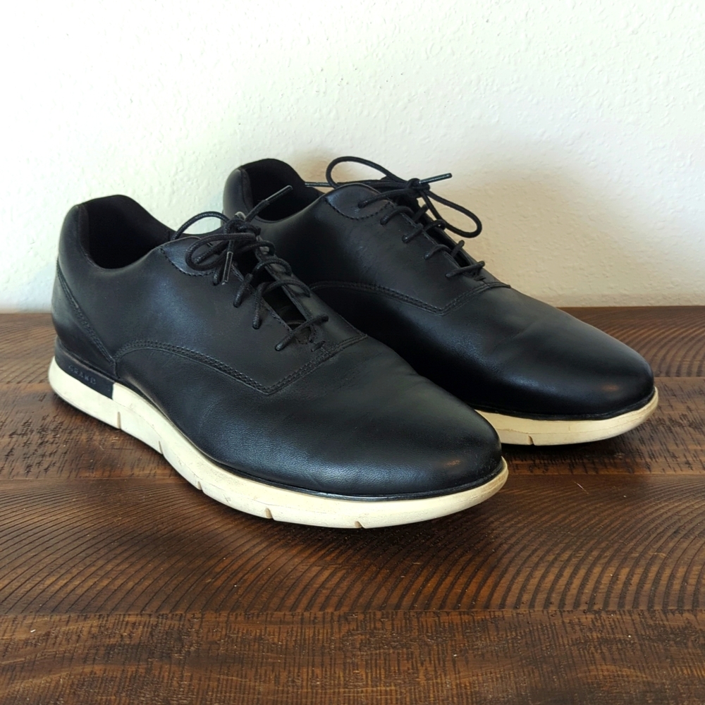 COLE HAAN Black Leather Shoes